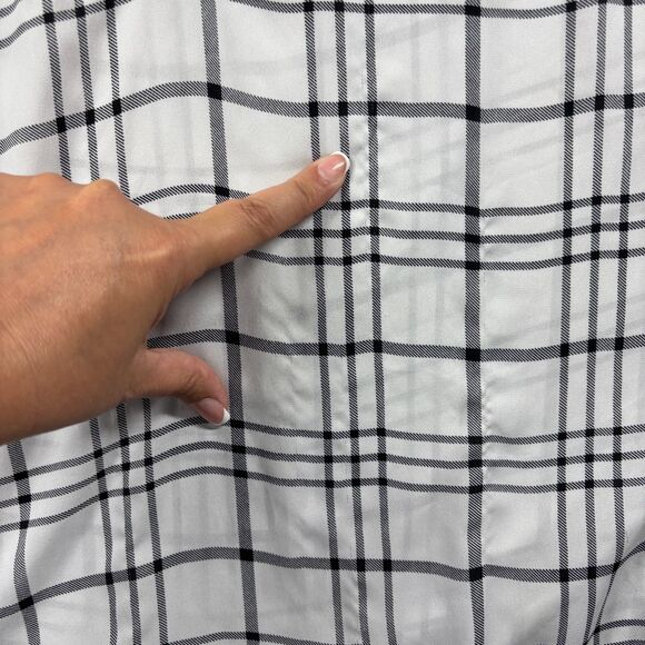 Torrid LOT Sleeveless Tops Tanks Harper Relaxed Fit Plaid Floral Size 2 2X G315 - Picture 4 of 15